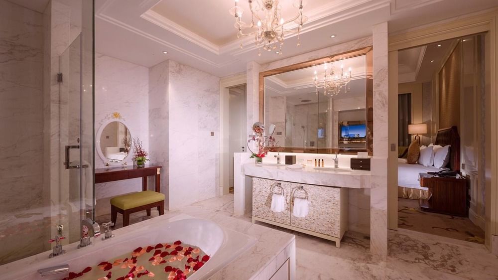 Haili New Century Grand Hotel Haiyan Haiyan  Dış mekan fotoğraf